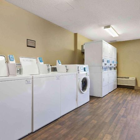 Extended Stay America Select Suites - Columbia - Ft Jackson Экстерьер фото