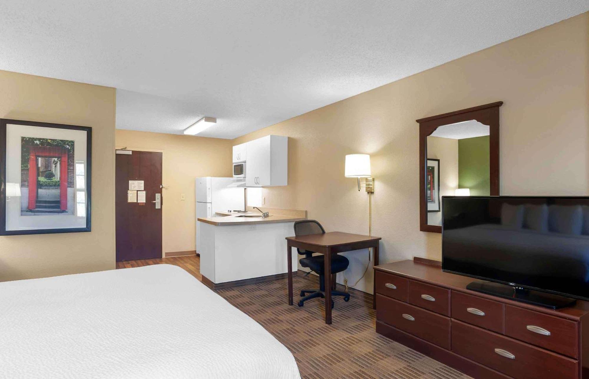 Extended Stay America Select Suites - Columbia - Ft Jackson Экстерьер фото